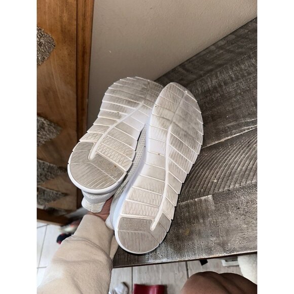 Adidas Women's Asweerun Running Shoes Sneakers F36340 Raw White Size 11 - Picture 5 of 5